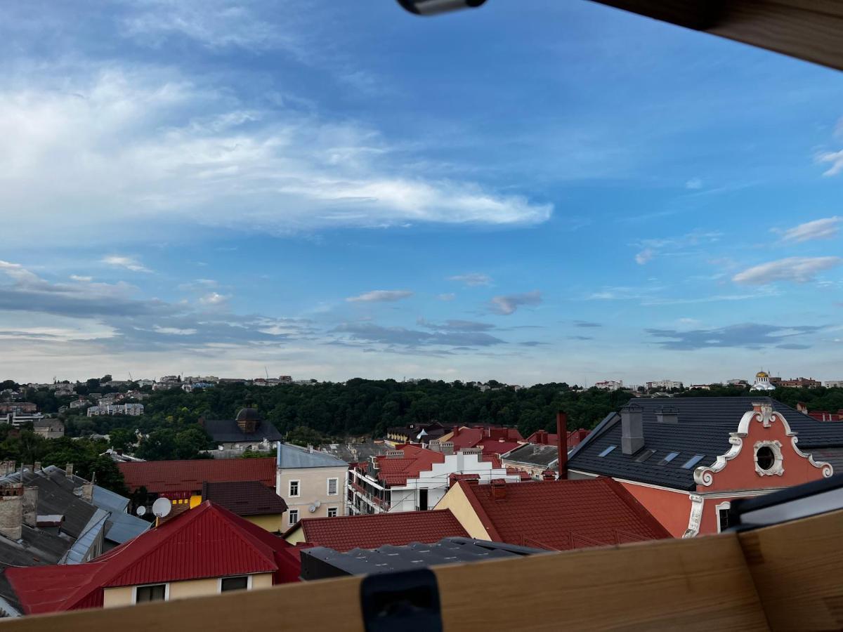Ferienwohnung «Гори́Ще На Площі Польський Ринок» Kamjanez-Podilskyj Exterior foto