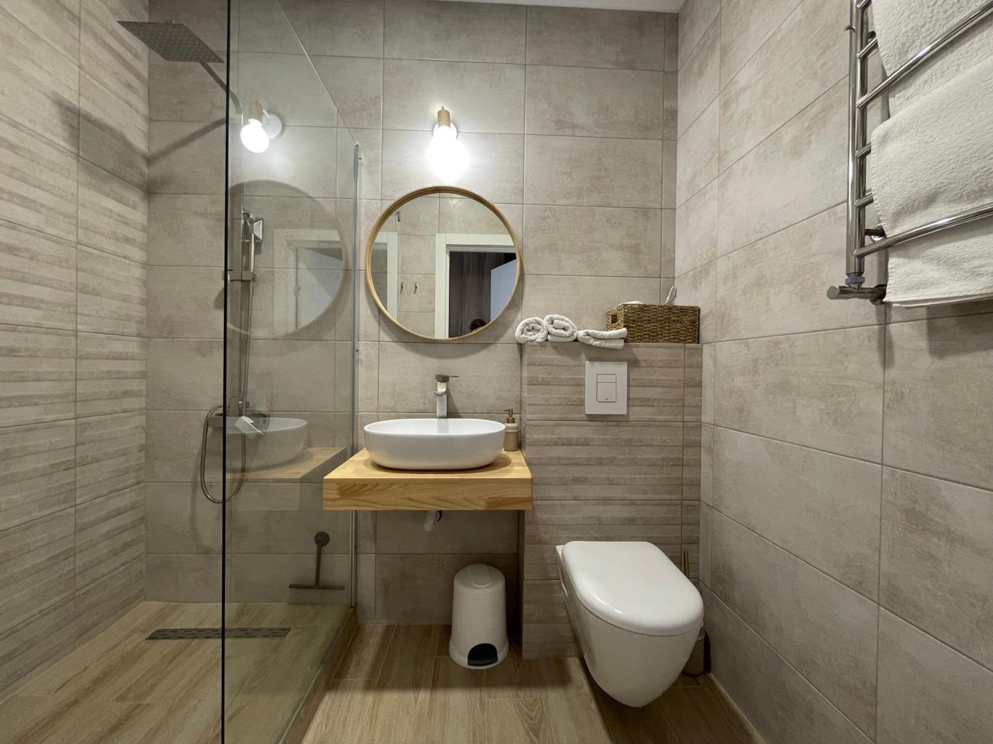Ferienwohnung «Гори́Ще На Площі Польський Ринок» Kamjanez-Podilskyj Zimmer foto