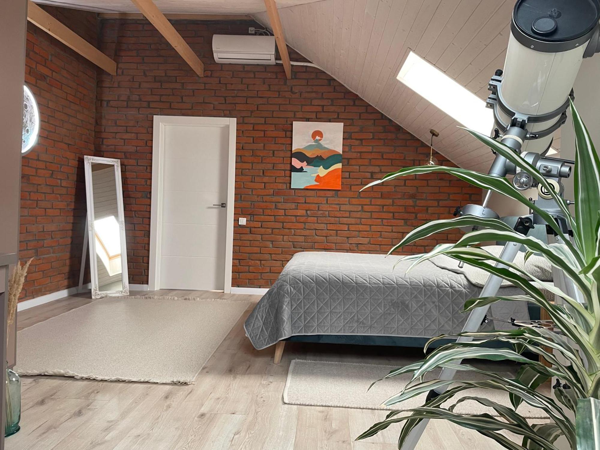 Ferienwohnung «Гори́Ще На Площі Польський Ринок» Kamjanez-Podilskyj Exterior foto