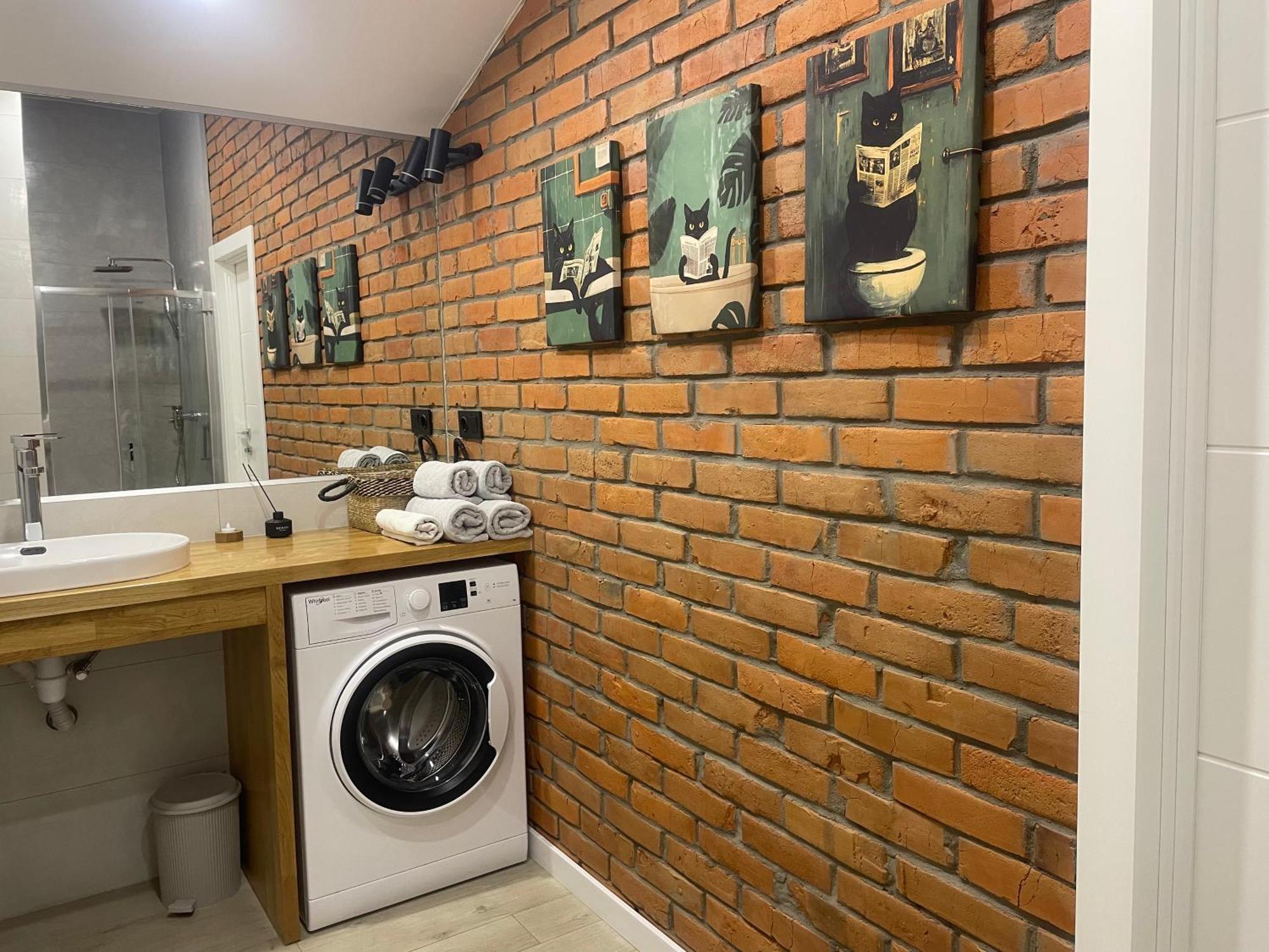 Ferienwohnung «Гори́Ще На Площі Польський Ринок» Kamjanez-Podilskyj Exterior foto
